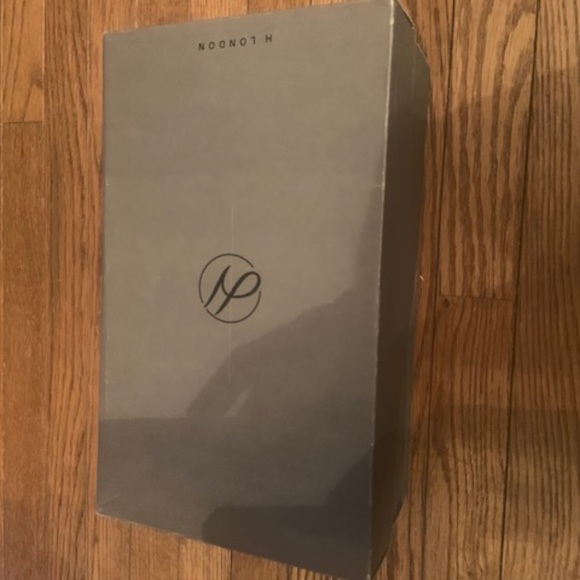 H London - Picture 1 of 5